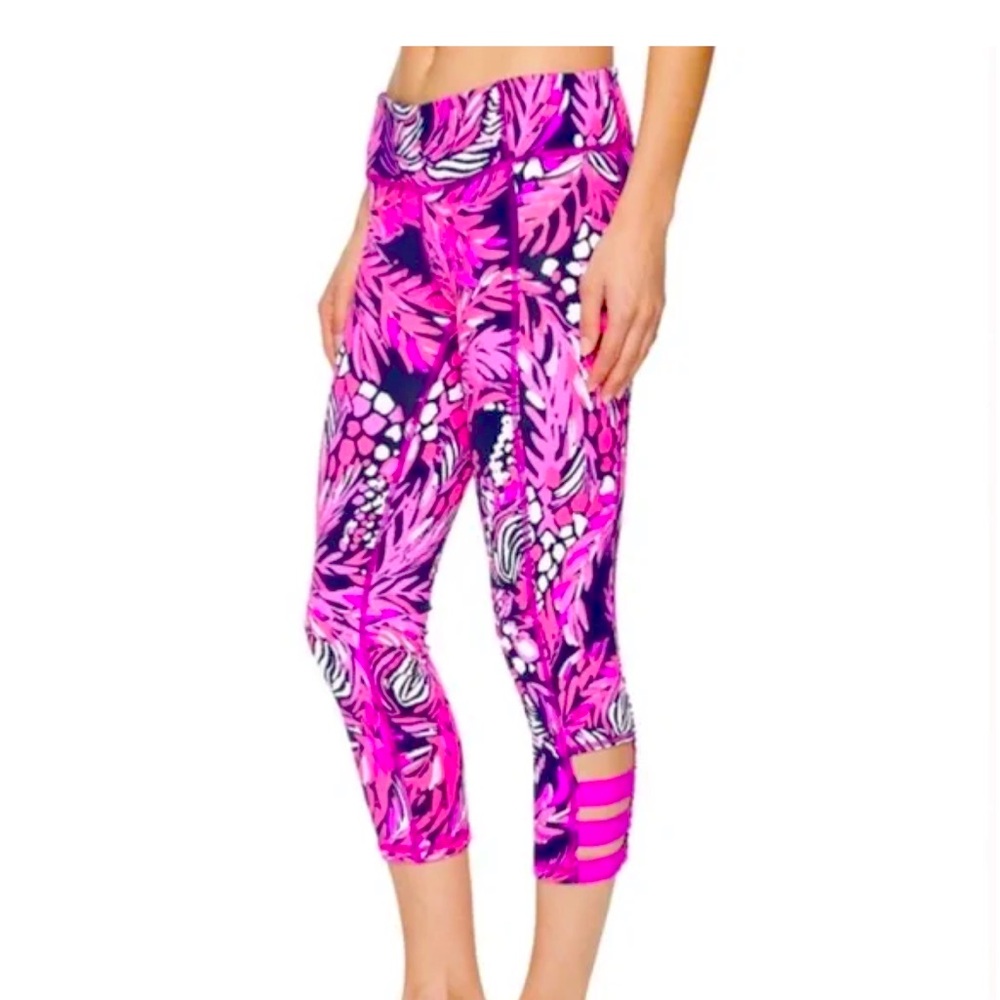 Lilly Pulitzer Luxletic leggings Cropped Yoga Pants Small Jungle in Here N74